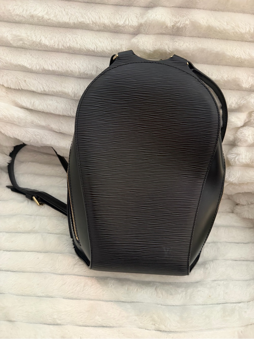 VINTAGE 2002 Louis Vuitton Mabillon Backpack in Noir Epi Leather